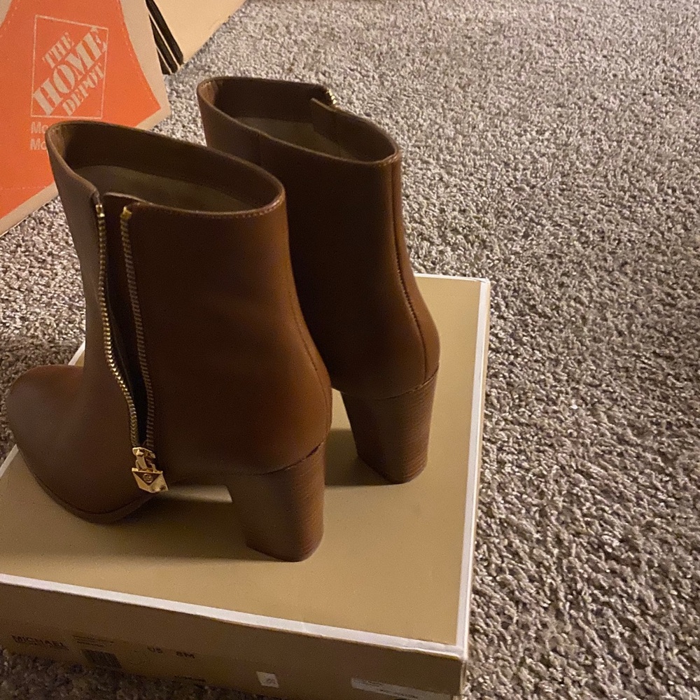 Michael Kors French Booties size 8